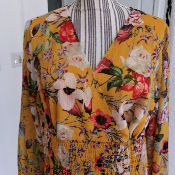 Like New INC Long Semi Sheer Sleeve Floral Print Surplice Blouse Top XL  0X 14 - Picture 5 of 15